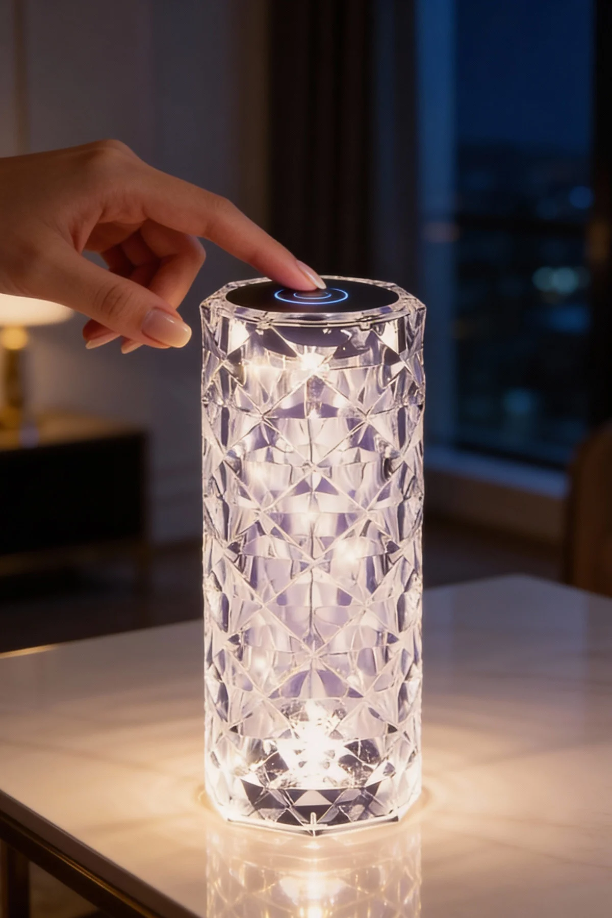 Silindir Model USB Şarjlı Dokunmatik & Kumandalı 16 Renk LED Kristal Masa Lambası
